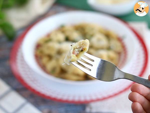 Tortellini med parmesan, skinka och basilika - Beredning steg 9