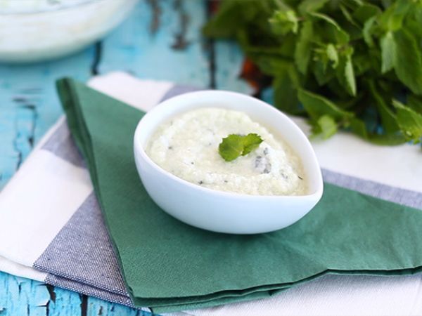 Tzatziki, den grekiska gurk- och yoghurtsåsen - Beredning steg 5
