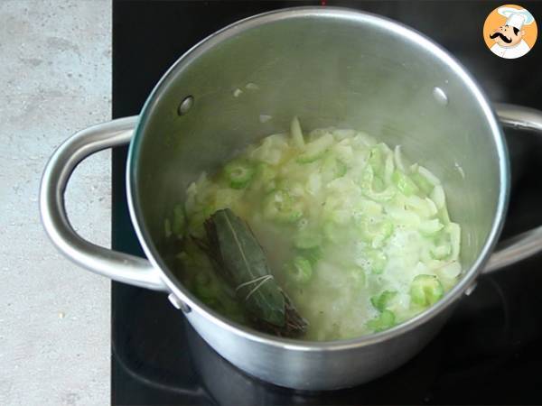Musslor marinières, ett enkelt och utsökt recept - Beredning steg 2