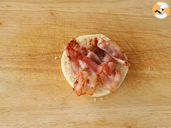 Engelska muffins med ägg och bacon - Beredning steg 1