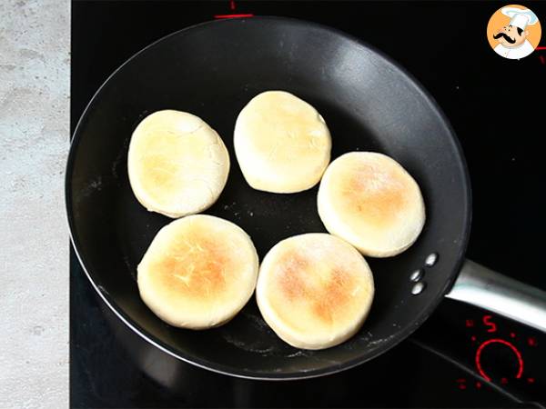 Engelska muffins (enkla och mjuka) - Beredning steg 4