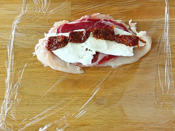 Kycklingballotiner med mozzarella - Beredning steg 2