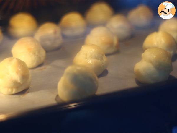 Choux med foie gras och konfiterad lök - Beredning steg 4