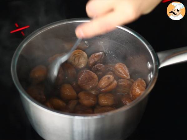 Traditionell kapun med kastanjer - Beredning steg 5