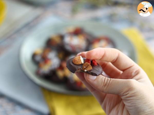 Mendiants, choklad med torkad frukt - Beredning steg 5