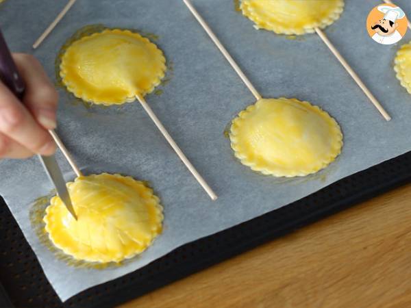 Mini galetter des rois med chokladbitar - Beredning steg 6