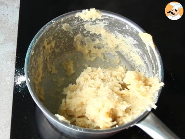 Coxinhas (brasilianska kycklingkroketter) - Beredning steg 2