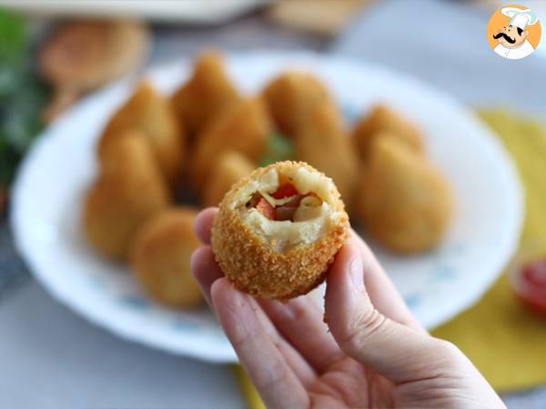 Coxinhas (brasilianska kycklingkroketter) - Beredning steg 10