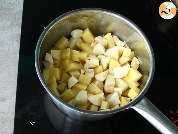 Jordärtskocks-, potatis- och baconsoppa - Beredning steg 1