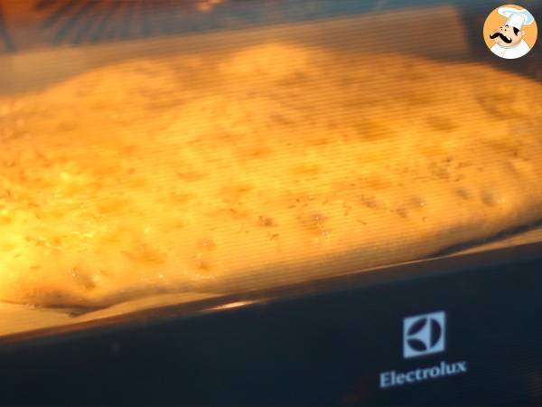 Focaccia, italienskt bröd med rosmarin - Beredning steg 7