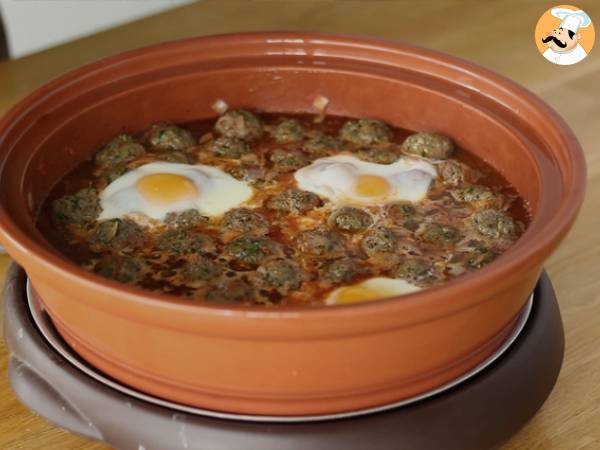 Tajine av kefta (köttbullar med kryddor och örter) - Beredning steg 7