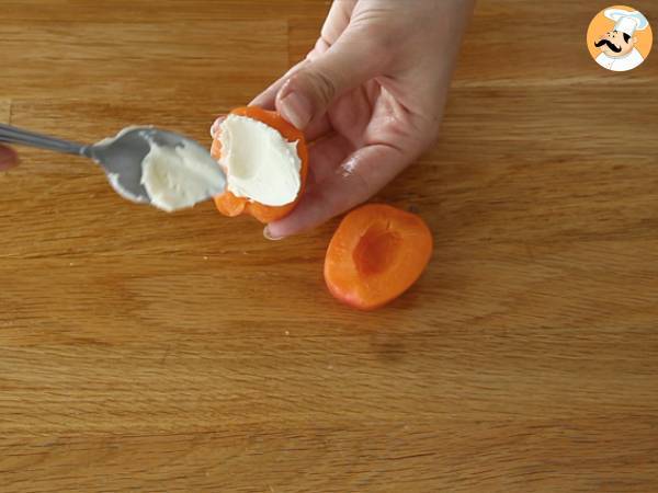 Aprikos- och mascarponekaka - Beredning steg 4