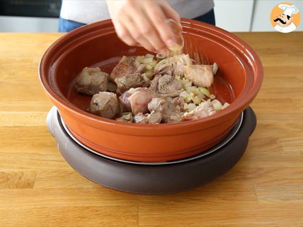 Lammtajine med katrinplommon (steg och video) - Beredning steg 2