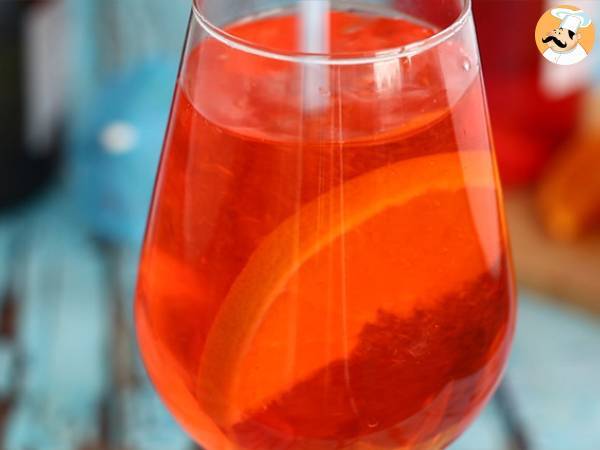 Spritz, den berömda italienska cocktailen med Aperol - Beredning steg 4