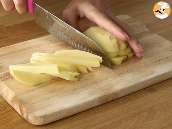 Krispiga ugnsbakade pommes frites - Beredning steg 1