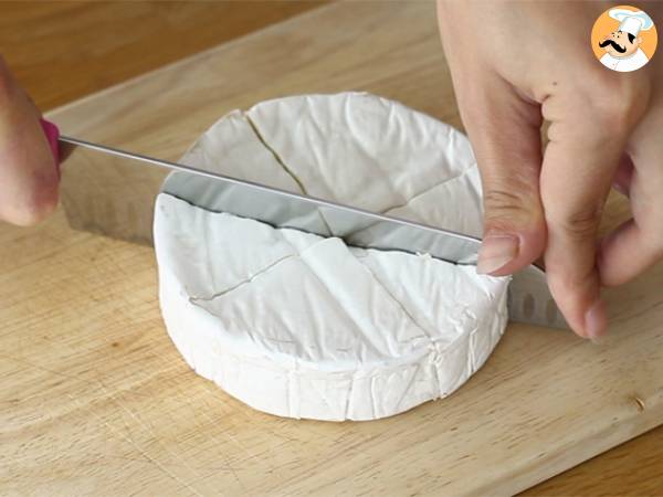 Panerad camembert, smältande och krispig - Beredning steg 1
