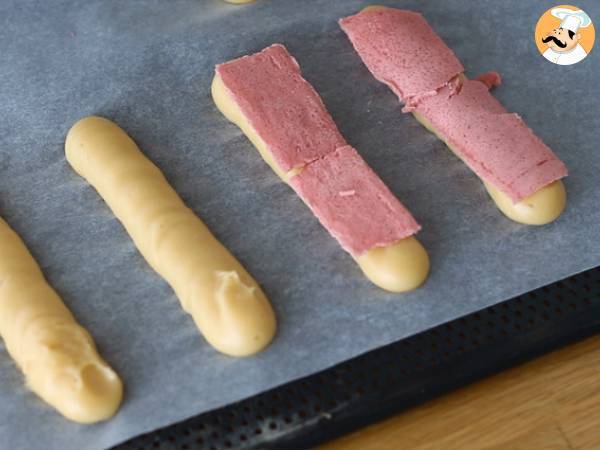 Eclairs med pistagekräm och hallon - Beredning steg 11