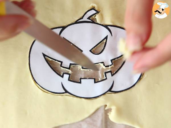 Halloween-smördegsbakelser - Beredning steg 4
