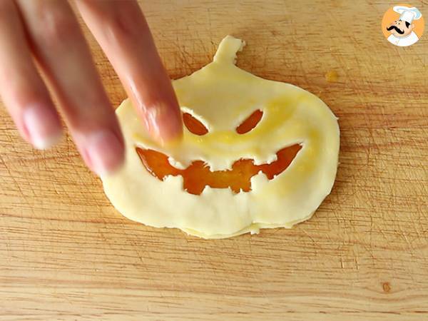 Halloween-smördegsbakelser - Beredning steg 5