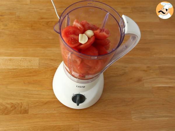 Salmorejo, spansk kall soppa - Beredning steg 1