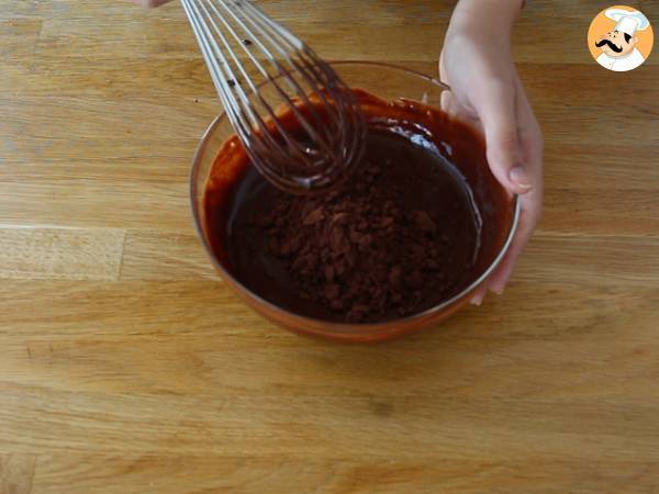 Hemlagad chokladmousse-tårta - Beredning steg 2