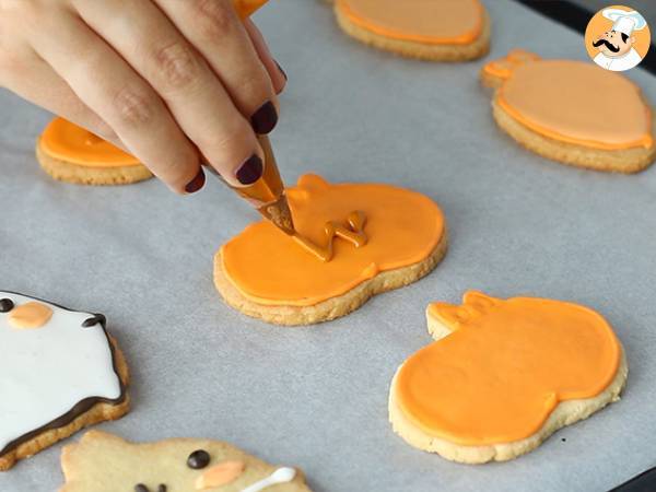 Molang Halloween mördegsbröd - Beredning steg 8