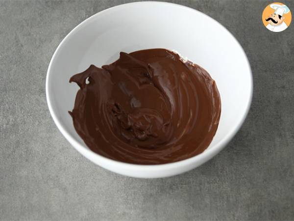 Choklad med marshmallows och hasselnötter - Beredning steg 1