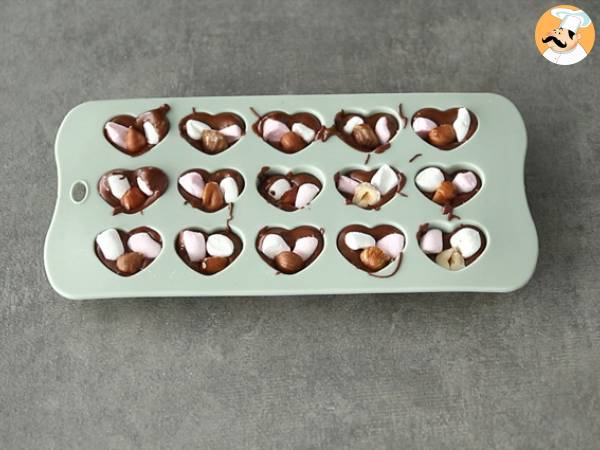 Choklad med marshmallows och hasselnötter - Beredning steg 4