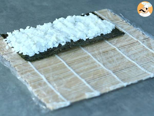 Makis med rökt lax och avokado - Beredning steg 6