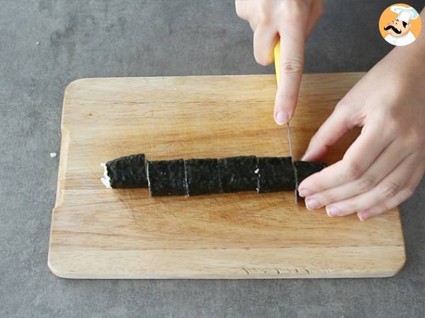 Makis med rökt lax och avokado - Beredning steg 9