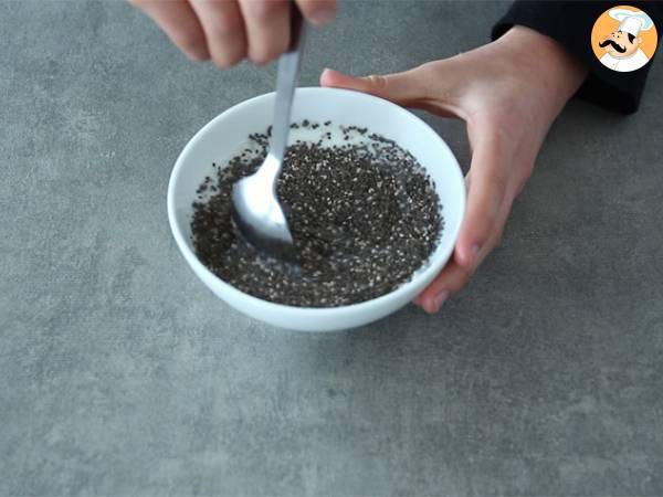 Chiafröpudding med kiwifrukt - Beredning steg 1