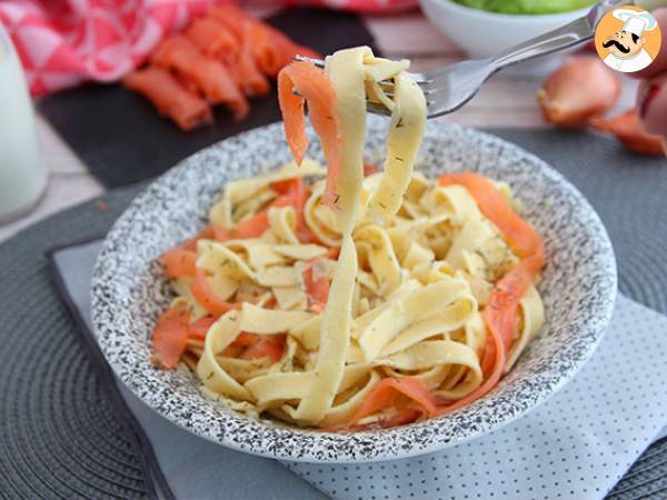 Tagliatelle med rökt lax och dill - Beredning steg 5