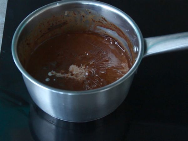 Extra fondant 3 chokladtårta - Beredning steg 6