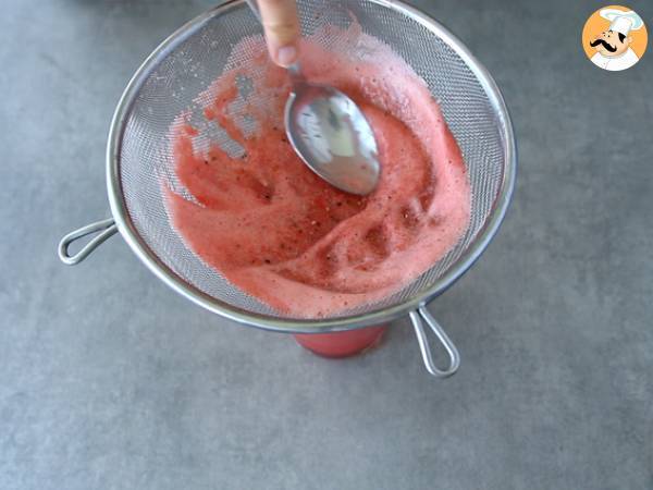 Gin-cocktail med vattenmelon - Beredning steg 2