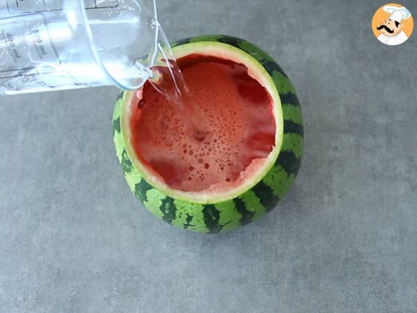 Gin-cocktail med vattenmelon - Beredning steg 3