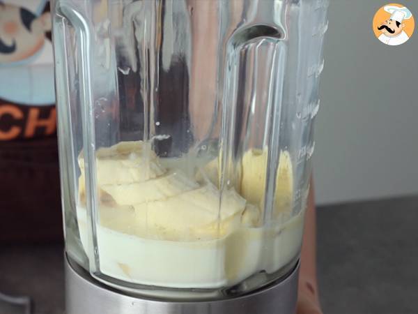 Banan- och vaniljmilkshake - Beredning steg 2