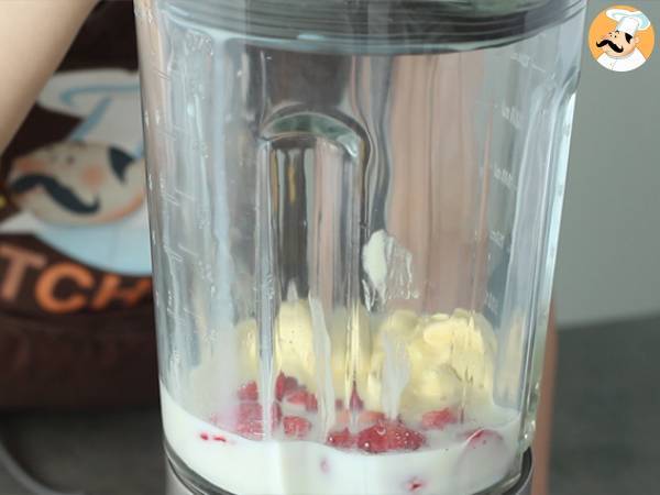 Milkshake med jordgubbar och vanilj - Beredning steg 2