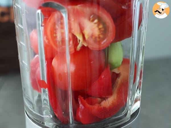 Färsk och enkel gazpacho - Beredning steg 1