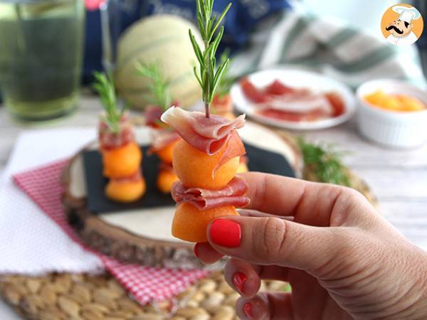 Kebaber med melon, skinka och rosmarin som aperitif - Beredning steg 4