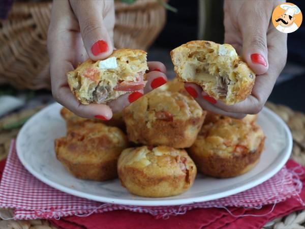 Muffins med tonfisk, tomat och fetaost - Beredning steg 5