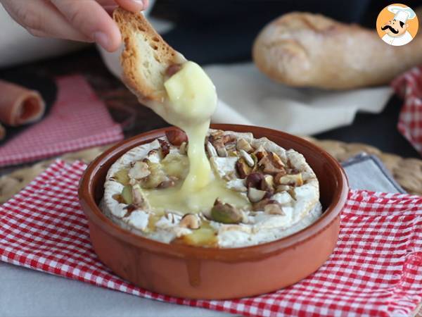 Ugnsrostad camembert med honung och valnötter - Beredning steg 4