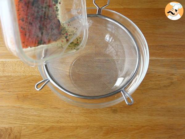 Gravlax, den svenska marinerade laxen - Beredning steg 3