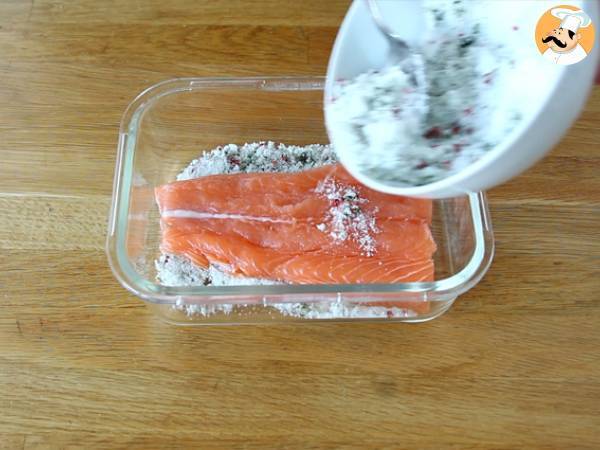 Gravlax, den svenska marinerade laxen - Beredning steg 2