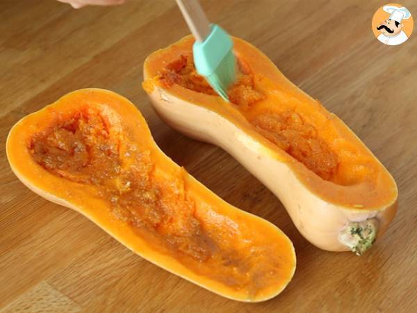 Butternut fylld med quinoa och granatäpple - Beredning steg 3