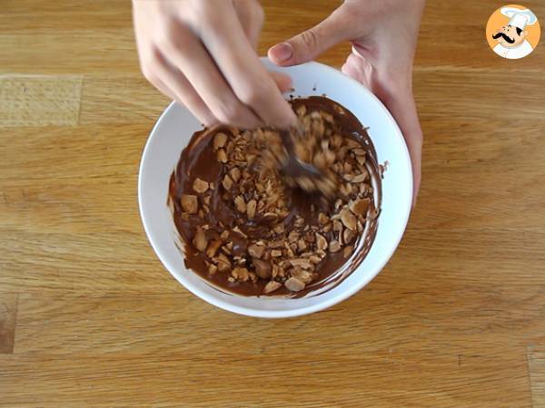 Marmorsvampkaka med mandelglasyr - Beredning steg 9
