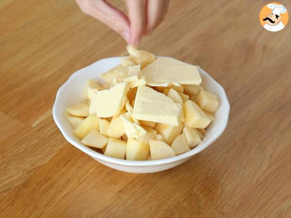 Äppel- och karamellpudding med croissanter - Beredning steg 2