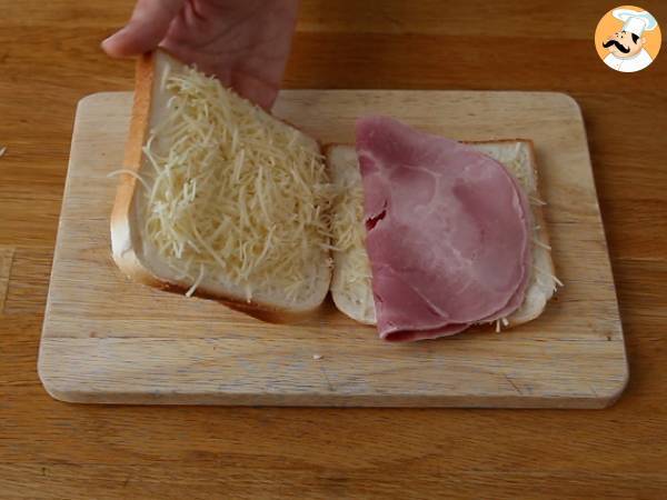 Gourmet croque-monsieur med béchamelsås - Beredning steg 2