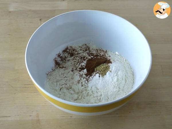 Morotskaka med cheesecakefyllning - Beredning steg 2