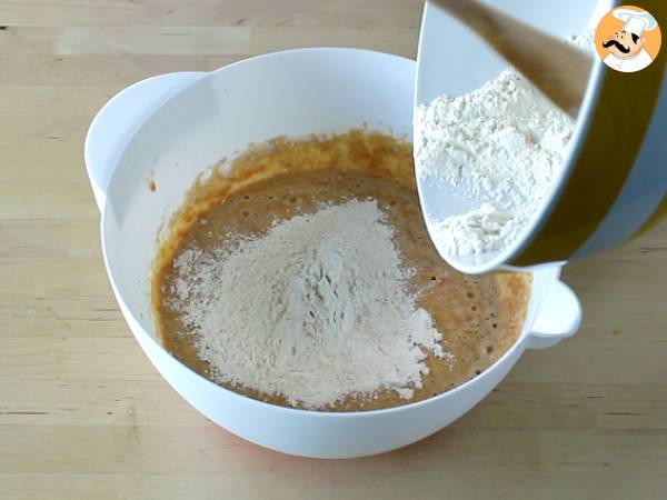 Morotskaka med cheesecakefyllning - Beredning steg 4