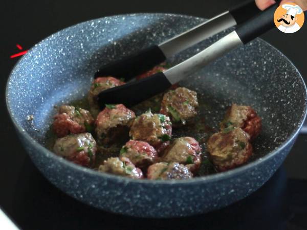 Köttbullar av nötkött och parmesan - Beredning steg 3